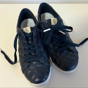 LIKE NEW Ellen DeGeneres Sneakers